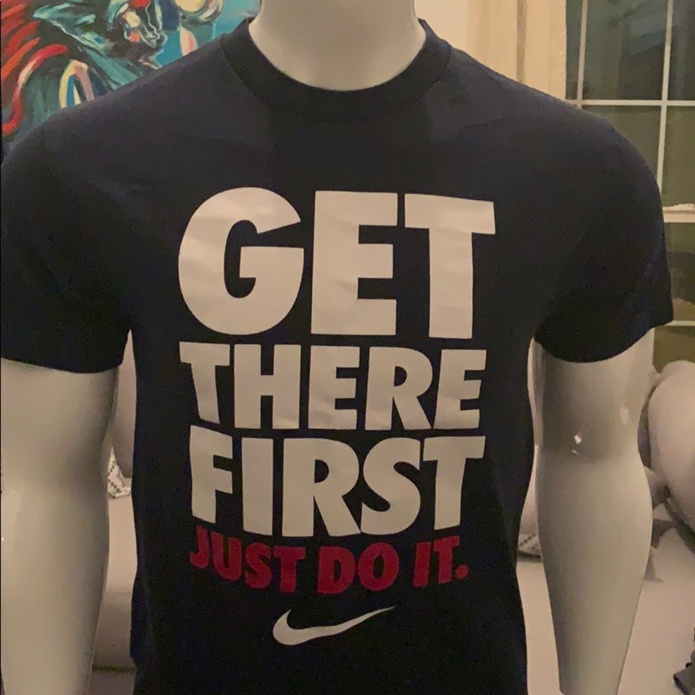 Nike T-shirt